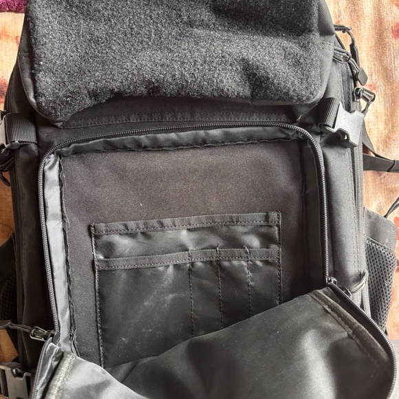 Built for athletes backpack - Picture 2 of 6